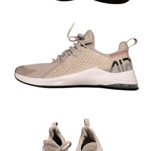 Nike Air Max Bella TR 3 - Rose Gold - Women's Size 8.5 - NWT / Never Worn